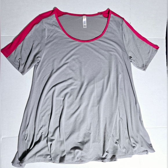 Grey and Hot Pink Lularoe‎ Perfect tee Size Large - Picture 1 of 6